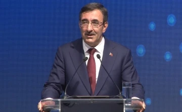 Cumhurbaşkanı Yardımcısı Yılmaz: "BES&rsquo;te toplam fon b&uuml;y&uuml;kl&uuml;ğ&uuml; OKS ve devlet katkısı dahil 722 milyar liraya ulaştı"
