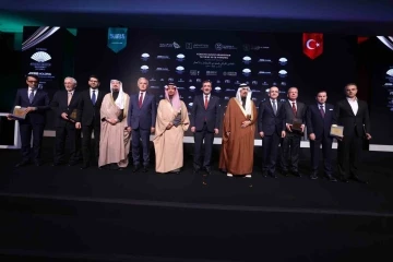 Cumhurbaşkanı Yardımcısı Yılmaz: &ldquo;Suudi Arabistan ile ticaret hacmimizi, 10 milyar doların &uuml;zerine &ccedil;ıkarmamız ger&ccedil;ek&ccedil;i bir hedef&rdquo;
