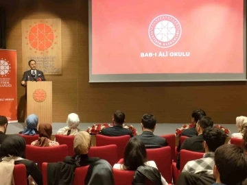 Cumhurbaşkanlığı İletişim Başkanı Altun, Batılı medya organlarına y&uuml;klendi
