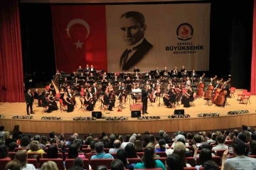 Cumhurbaşkanlığı Senfoni Orkestrası Denizlililer i&ccedil;in sahne aldı