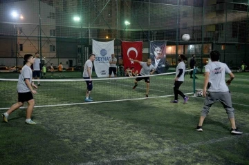 Cumhuriyet&rsquo;in 100. Yılında Ayak Tenisi Turnuvası
