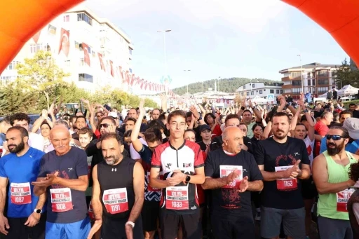 Cumhuriyetin 101. yılı i&ccedil;in koştular
