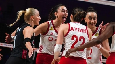 Cumhuriyetin Kızları Finalde