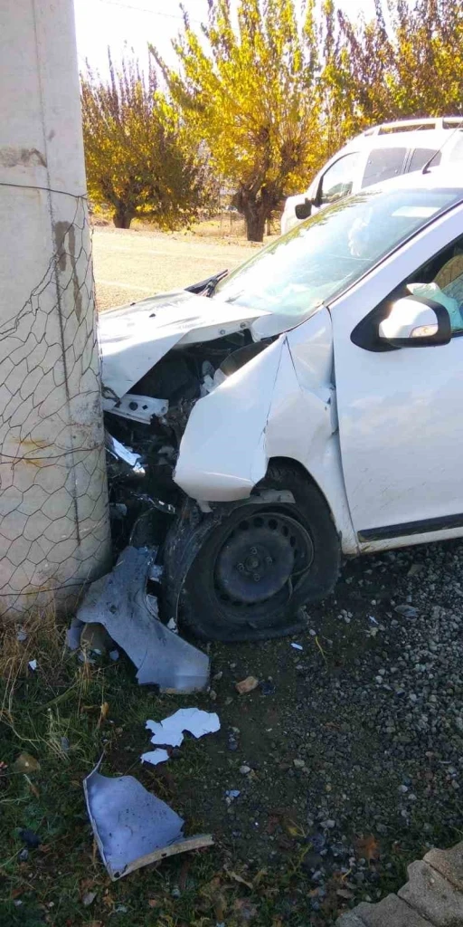 &Ccedil;&uuml;ng&uuml;ş&rsquo;te trafik kazası: 1 yaralı
