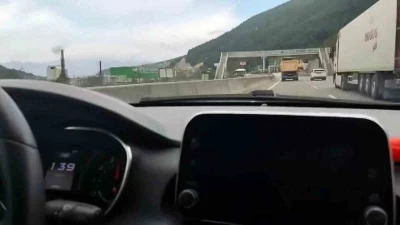 D-650&rsquo;de otomobiller kamyona yetişemedi
