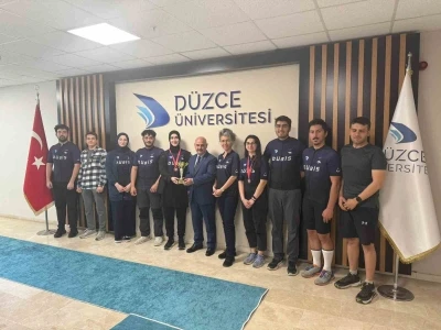 Dağ bisikleti yarışında b&uuml;y&uuml;k başarı
