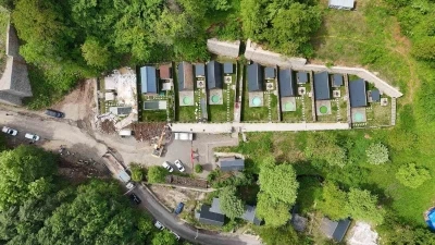 Dağ taş bungalov olmuştu, ka&ccedil;ak olanlar tek tek yıkılıyor
