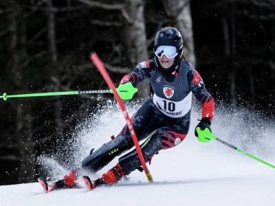 'Dağların kahraman kızı' Sıla, T&uuml;rk kayağında tarih yazdı
