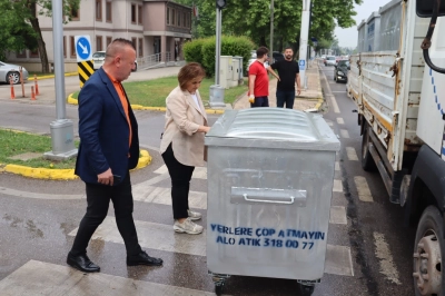 Daha Temiz Bir İzmit İ&ccedil;in Yeni Konteynerler Sahada