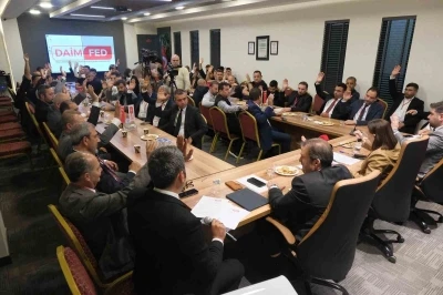 DAİMFED&rsquo;de Karslıoğlu g&uuml;ven tazeledi

