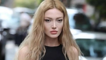 Danla Bilic ile hayal d&uuml;nyasında aşk yaşıyor!