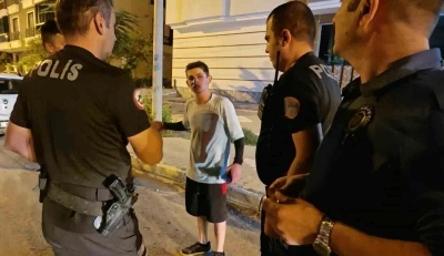 Dayak yemek i&ccedil;in "Vur" dedi, dayak atıp g&ouml;zaltına alındı