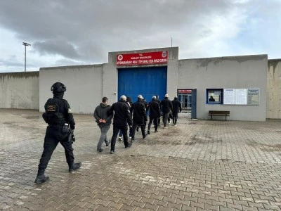 DEAŞ'ın s&ouml;zde y&ouml;neticileri yakalandı 