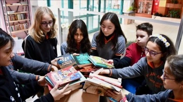 "Dedektif" &ouml;ğrenciler iyiliğin izini s&uuml;r&uuml;yor