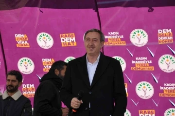 DEM Parti Eş Genel Başkanı Bakırhan, Kars&rsquo;ta partililere seslendi
