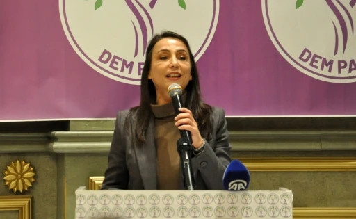 DEM Parti Eş Genel Başkanı Oru&ccedil;: &ldquo;S&uuml;reci b&uuml;t&uuml;n demokrasi g&uuml;&ccedil;lerinin, parlamentoda temsili bulunan b&uuml;t&uuml;n siyasi partilerin sahiplenmesi şarttır&rdquo;
