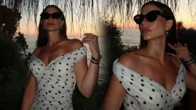 Demet &Ouml;zdemir hem g&uuml;zelliği hem de formda olması beğeni topluyor!