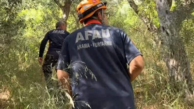 Demirkapı'da y&uuml;ksekten d&uuml;şen kadın, yardıma gelen polislerden ka&ccedil;tı
