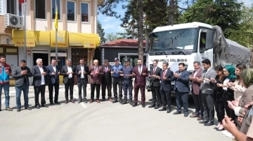 Demirk&ouml;y&rsquo;den depremzedelere yardım
