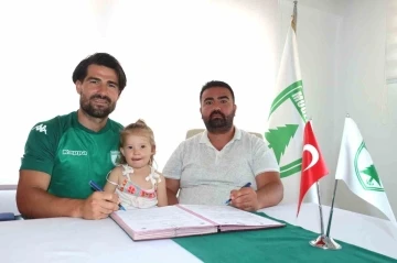 Deneyimli &ouml;n libero Muğlaspor&rsquo;da
