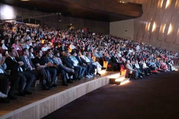 DENİB&rsquo;in gen&ccedil; buluş&ccedil;uları &ouml;d&uuml;lleriyle buluştu
