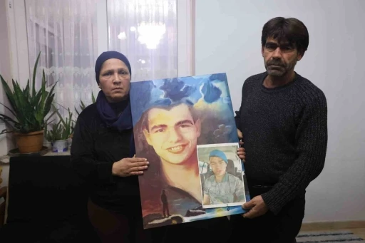 Denizde alabora olan botuyla kaybolan gencin Sednaya cezaevinde esir olduğunun s&ouml;ylenmesi aileye umut oldu
