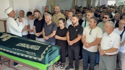 Denizde eşinin yeğenini kurtarmak isterken boğulan enişte toprağa verildi