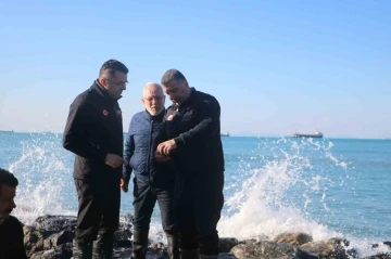 Denizle karanın birleştiği İskenderun&rsquo;da saatte 4 bin ton su tahliye edilecek
