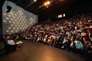 Denizli B&uuml;y&uuml;kşehirden 8 Mart&rsquo;a &ouml;zel dev organizasyon
