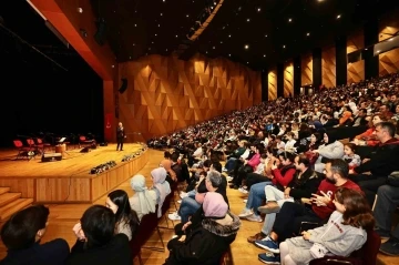 Denizli B&uuml;y&uuml;kşehirden d&uuml;nyaca &uuml;nl&uuml; m&uuml;zik grubu s&uuml;prizi
