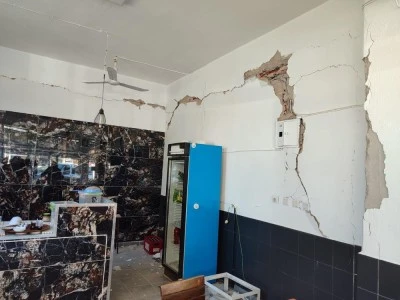 Denizli'de 5.1'lik depremin ardından bazı işletmelerde hasar meydana geldi