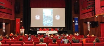 Deprem b&ouml;lgesinde g&ouml;rev yapan kurtarma ekipleri yaşadıklarını anlattı
