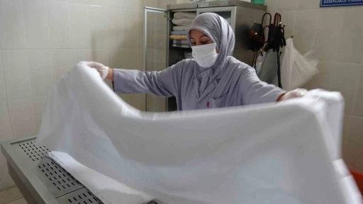 Deprem b&ouml;lgesindeki gassaller yaşadıkları zorlukları anlattı
