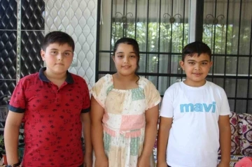 Depremzede &ouml;ğrencilerden, milli futbolculara destek mektubu
