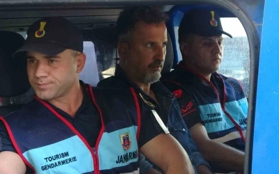 Derya &ouml;ğretmeni katletmişti: Mahkeme başkanı &ouml;nce tepkisini g&ouml;sterdi, sonra m&uuml;ebbet verdi