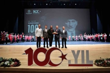 &ldquo;Destanların dansı, y&uuml;zyılın dansı&rdquo; b&uuml;y&uuml;k beğeni topladı
