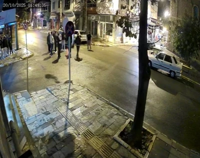 Devrilen ara&ccedil;taki 8 aylık bebek camdan, baba ise bagajdan &ccedil;ıkartılarak kurtarıldı