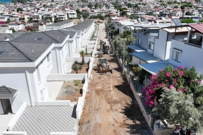 Didim Belediyesi Akb&uuml;k'te Yol Yapım &Ccedil;alışmalarını Genişletiyor