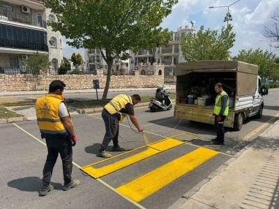 Didim&rsquo;de B&uuml;y&uuml;kşehir ekipleri &ccedil;alışmalarını s&uuml;rd&uuml;r&uuml;yor
