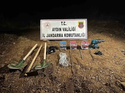 Didim&rsquo;de ka&ccedil;ak kazı operasyonu: 4 ş&uuml;pheli su&ccedil;&uuml;st&uuml; yakalandı