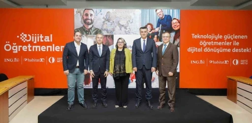 Dijital &Ouml;ğretmenler projesiyle teknoloji ile g&uuml;&ccedil;lenen &ouml;ğretmenlerle dijital d&ouml;n&uuml;ş&uuml;me destek
