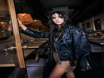 Dilin D&ouml;ğer'den iddialı pozlar