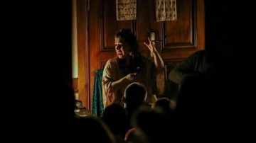 Dinleyicilerini "Kafdağı'nın ardına" yolculuğa &ccedil;ıkarıyor