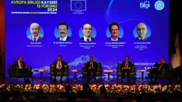 Dışişleri Bakan Yardımcısı Bozay: &ldquo;Kayseri AB&rsquo;ye uyum noktasında yeşil d&ouml;n&uuml;ş&uuml;m ve dijitalleşme ile herkesten &ouml;nce uyumu sağlar&rdquo;
