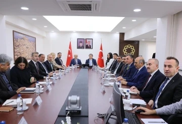  &ldquo;Mardin, Avrupa ve NATO&rsquo;nun g&uuml;neydoğu sınırıdır&rdquo;