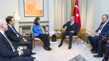 Dışişleri Bakanı Fidan, Alman Federal Meclis Başkan Yardımcısı &Ouml;zoğuz ile g&ouml;r&uuml;şt&uuml;
