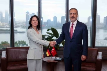 Dışişleri Bakanı Fidan, Almanya Dışişleri Bakanı Baerbock ile g&ouml;r&uuml;şt&uuml;
