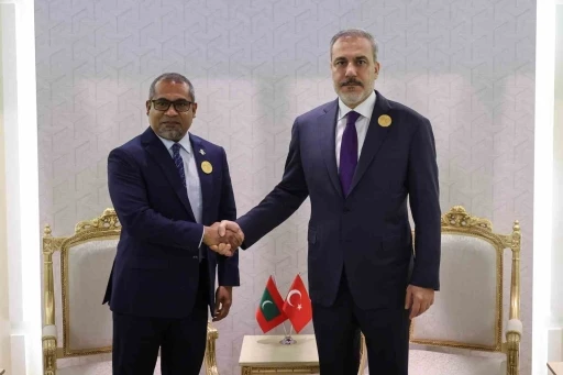 Dışişleri Bakanı Fidan, Maldivler Dışişleri Bakanı Khaleel ile g&ouml;r&uuml;şt&uuml;
