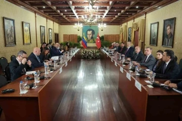 Dışişleri Bakanı Fidan, Venezuelalı mevkidaşı Gil ile g&ouml;r&uuml;şt&uuml;
