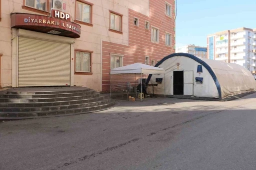 Diyarbakır anneleri, yeni &ccedil;&ouml;z&uuml;m s&uuml;recinin evlatları &uuml;zerinden olmasını istiyor
